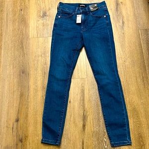 Express mid rise skinny Jean size 00R